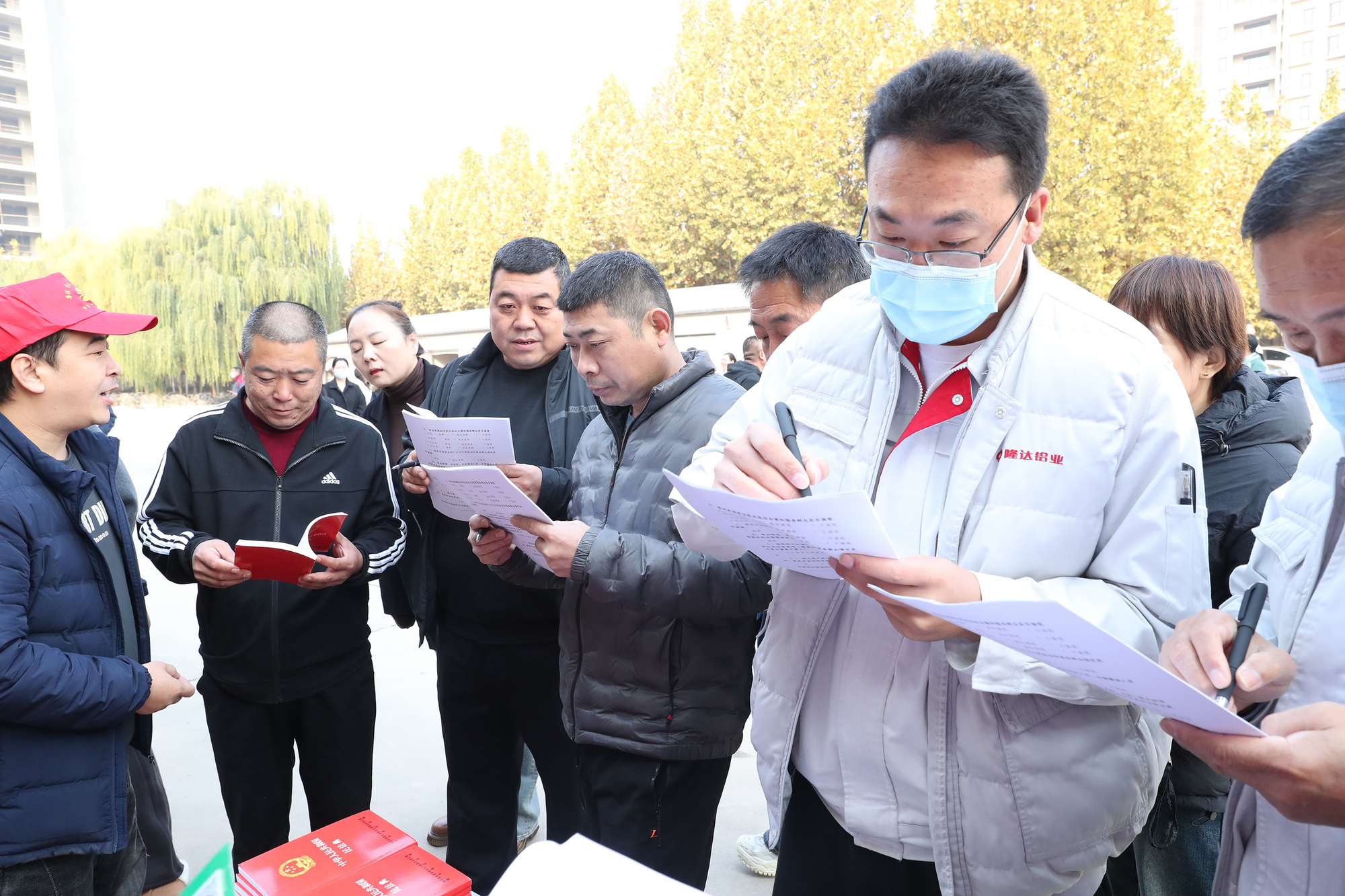 河北顺平：“花式”宣传学知识 消防安全入人心(图1)