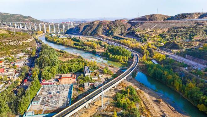 乡道高镇线冷泉-梭峪公路正式通车(图2)